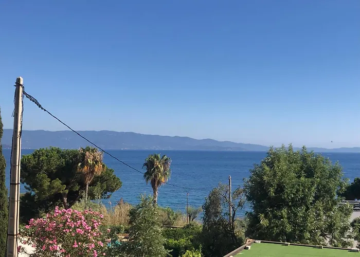 Ajaccio très belle vue mer, a qq pas des plages route des sanguinaires