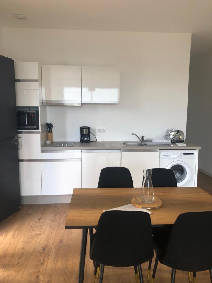 Apartment Ajaccio 4 Couchages, Climatise A 150m De La Route Des Sanguinaires, Parking Prive