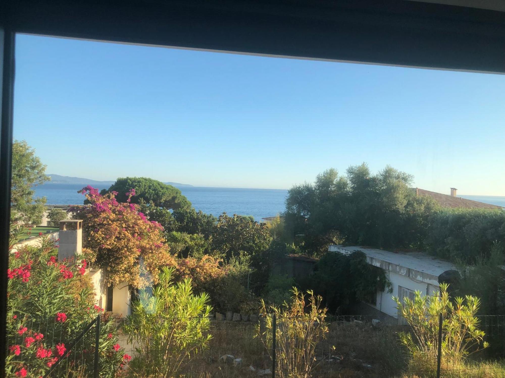 Ajaccio 4 Couchages, Climatise A 150m De La Route Des Sanguinaires, Parking Prive Apartamento *